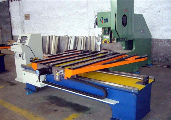 西安(an)數控送料(liao)機 西(xī)安數控送(sòng)料機