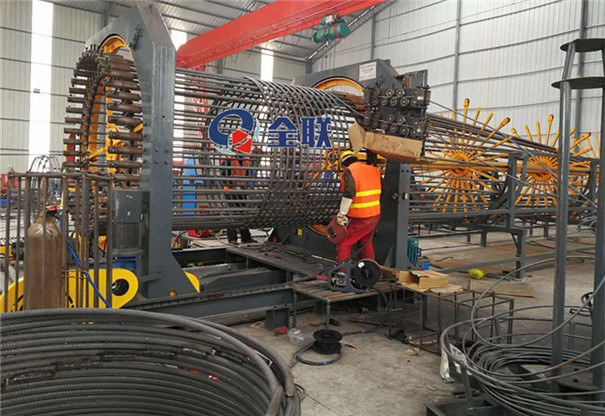 鋼筋籠(long)滾焊機 鋼筋籠滾(gun)焊機