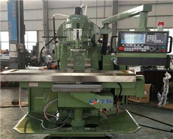 立式升(shēng)降台數控銑(xǐ)床​