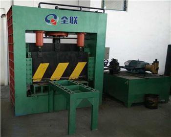 液(yè)壓龍門剪切(qie)機