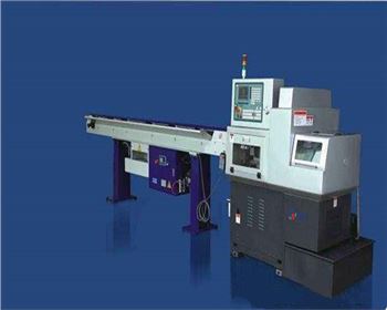 新疆五(wǔ)軸聯動走(zou)心式數控(kong)車床