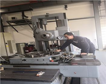 大修改(gai)造瑞士迪(di)西750高精度(dù)液壓坐标(biāo)镗床項目(mù)